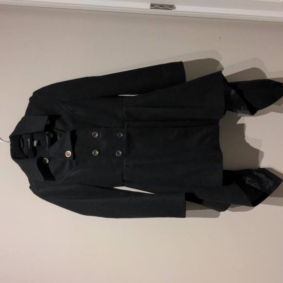 Beautiful,warm black coat - Picture 1 of 3